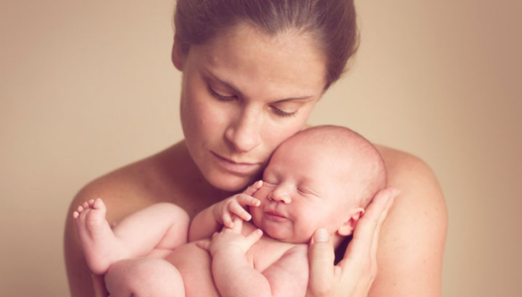 Pse shumë gra e vuajnë periudhën e paslindjes? Ekspertët tregojnë arsyet kryesore