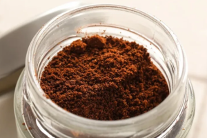 Truku më i thjeshtë për erërat e pakëndshme në shtëpi: mjafton pak kafe