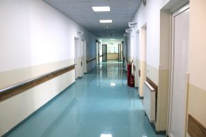 3,778 analiza dhe katër foshnje të lindura në 24 orë në Spitalin e Përgjithshëm në Pejë