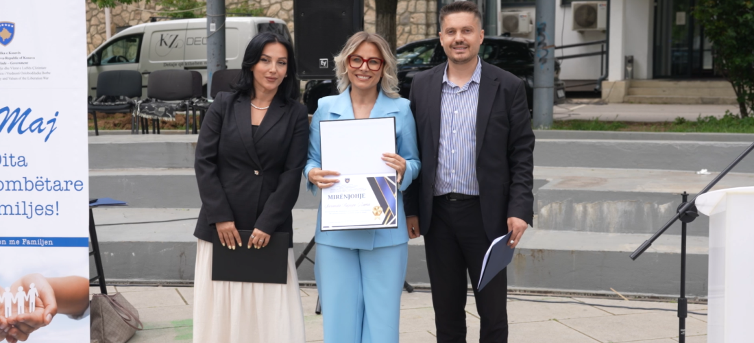 Ndahen mirënjohje për ‘Familja Jonë’ dhe mediat për raportimin mbi familjen dhe fëmijët