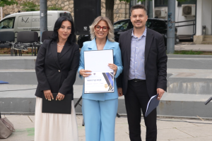 Ndahen mirënjohje për ‘Familja Jonë’ dhe mediat për raportimin mbi familjen dhe fëmijët