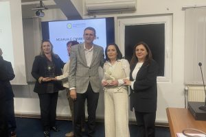 OIK nderon me mirënjohje infermieren Luljeta Borovci