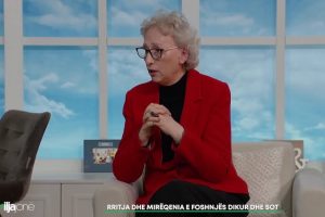 Ja pse t’i puthni bebet është më e rrezikshme se sa mendoni –Shpjegon Mamia Razije Musa