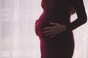 Studim: Si formësohen perceptimet në vendimin për vaksinim gjatë shtatzënisë