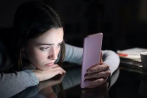 Vetmia në kohën e rrjeteve sociale