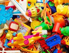 Çfarë duhet të dinë prindërit për lodrat plastike?