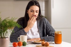 A e dini se anashkalimi i vakteve dhe ngrënia e çrregullt rrisin riskun për depresion