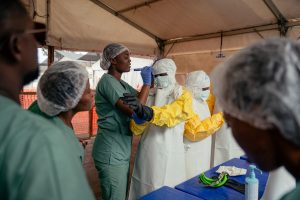 OBSH: Shpërthimi i Ebolës në Kongo mund të ketë nisur muaj përpara zbulimit