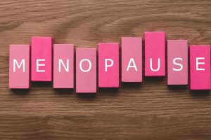 9 simptoma të menopauzës që duken të frikshme kur s’e kupton çka po ndodh me trupin tënd