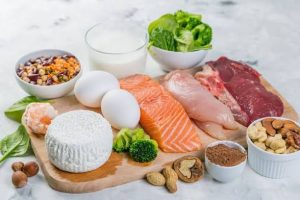 Çfarë ndodh me trupin kur nuk konsumoni mjaftueshëm proteina?