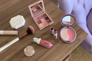 Pse nuk duhet t’i përdorim produktet e grimit për më shumë se afati i rekomanduar?