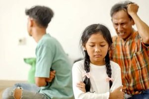Heshtja brenda familjeve për problemet emocionale