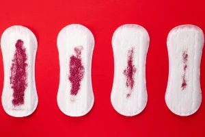 Kur është gjakderdhja menstruale më e madhe se normalja?